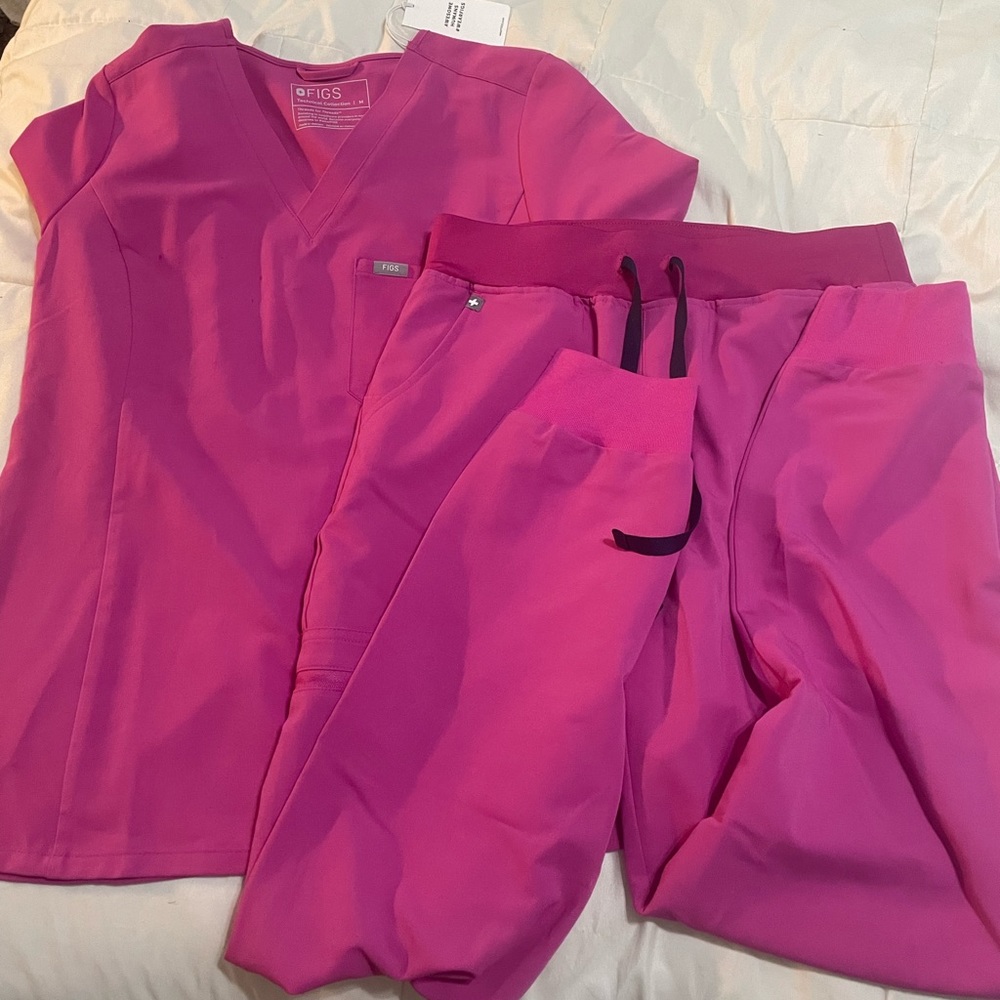 New pink figs size medium